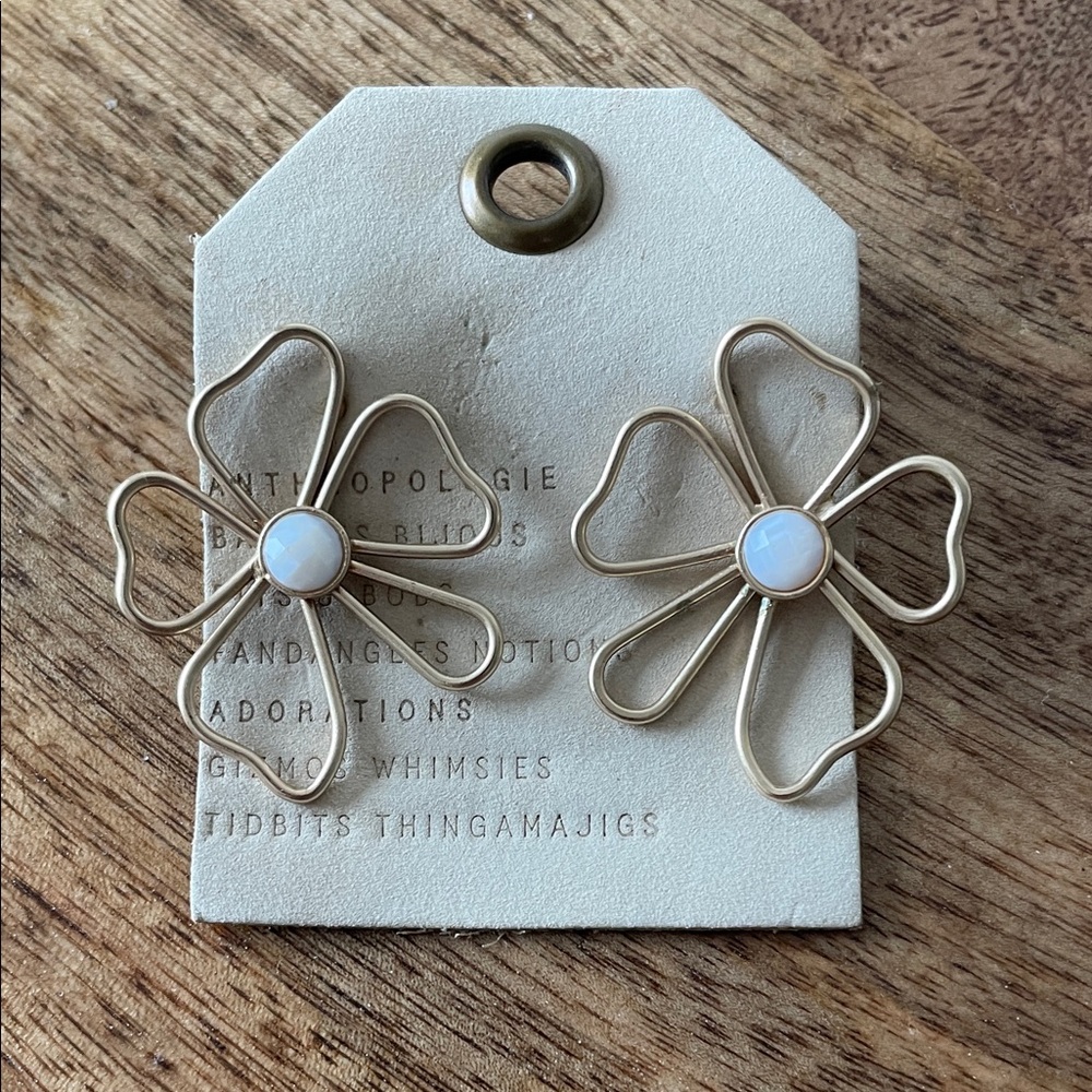 Anthropologie gold Tone flower‎ Botanist Abroad Post Back Earrings NEW